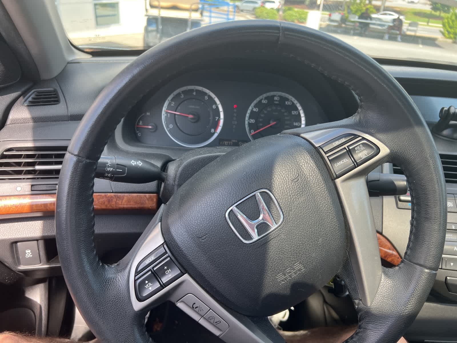 Thumbnail: 2011 Honda Accord - 21