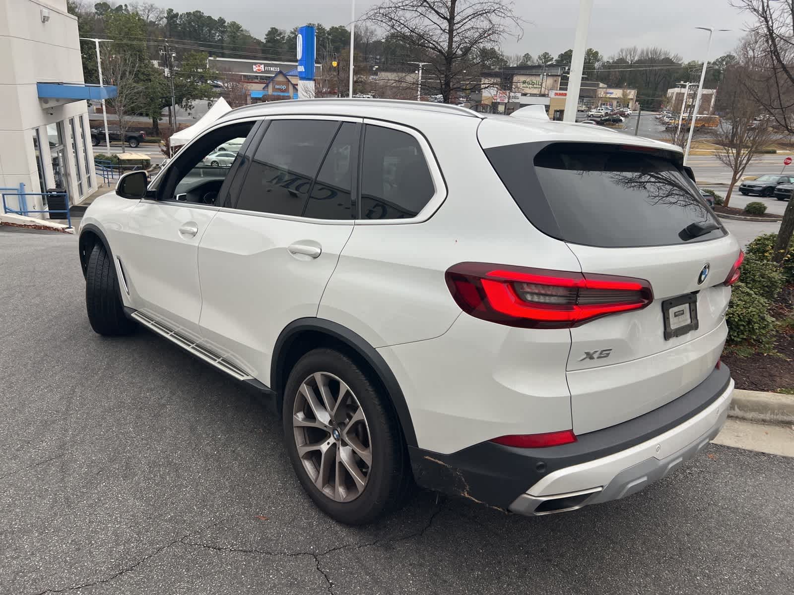 Thumbnail: 2021 BMW X5 - 7
