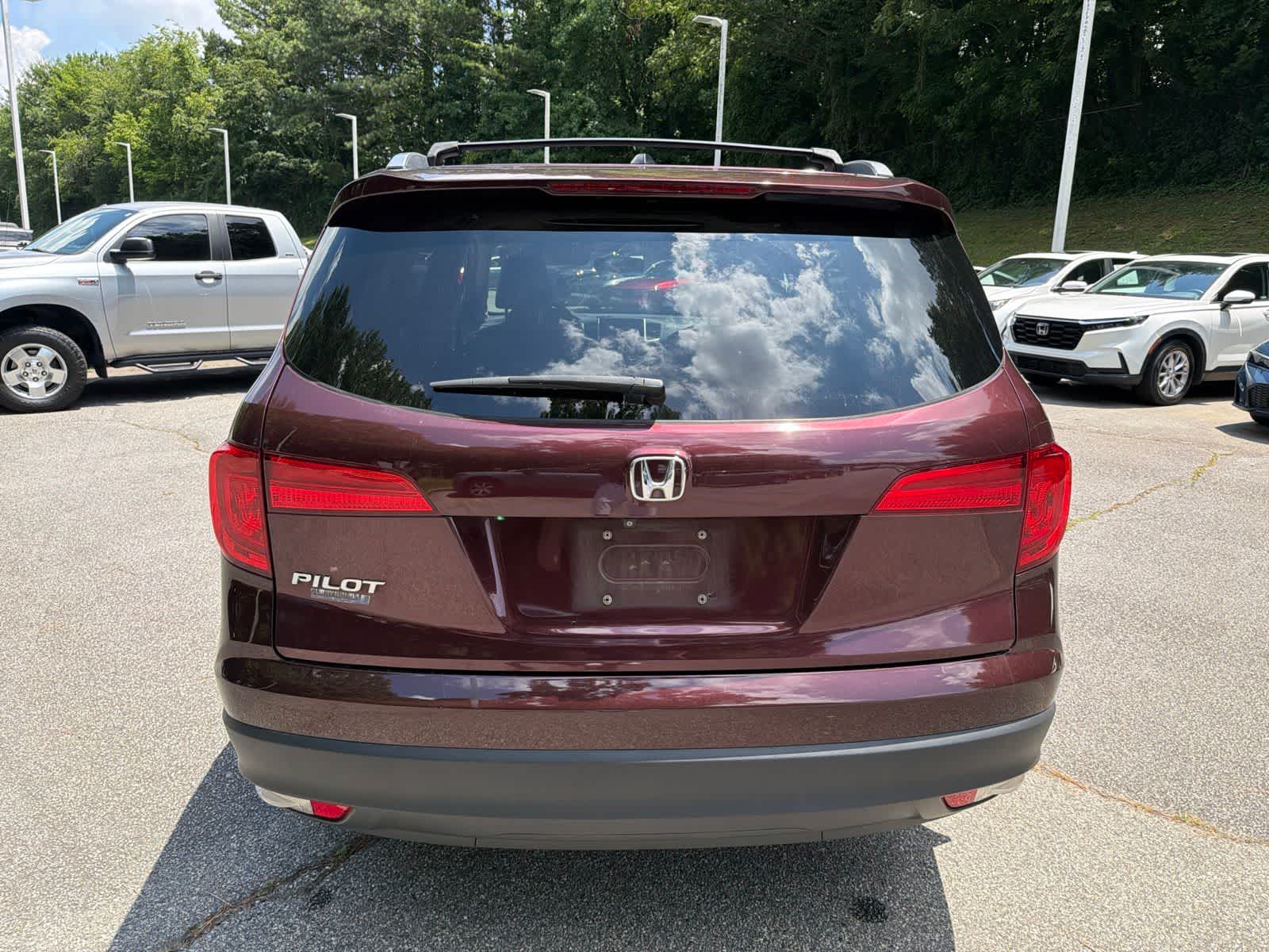 Thumbnail: 2016 Honda Pilot - 10