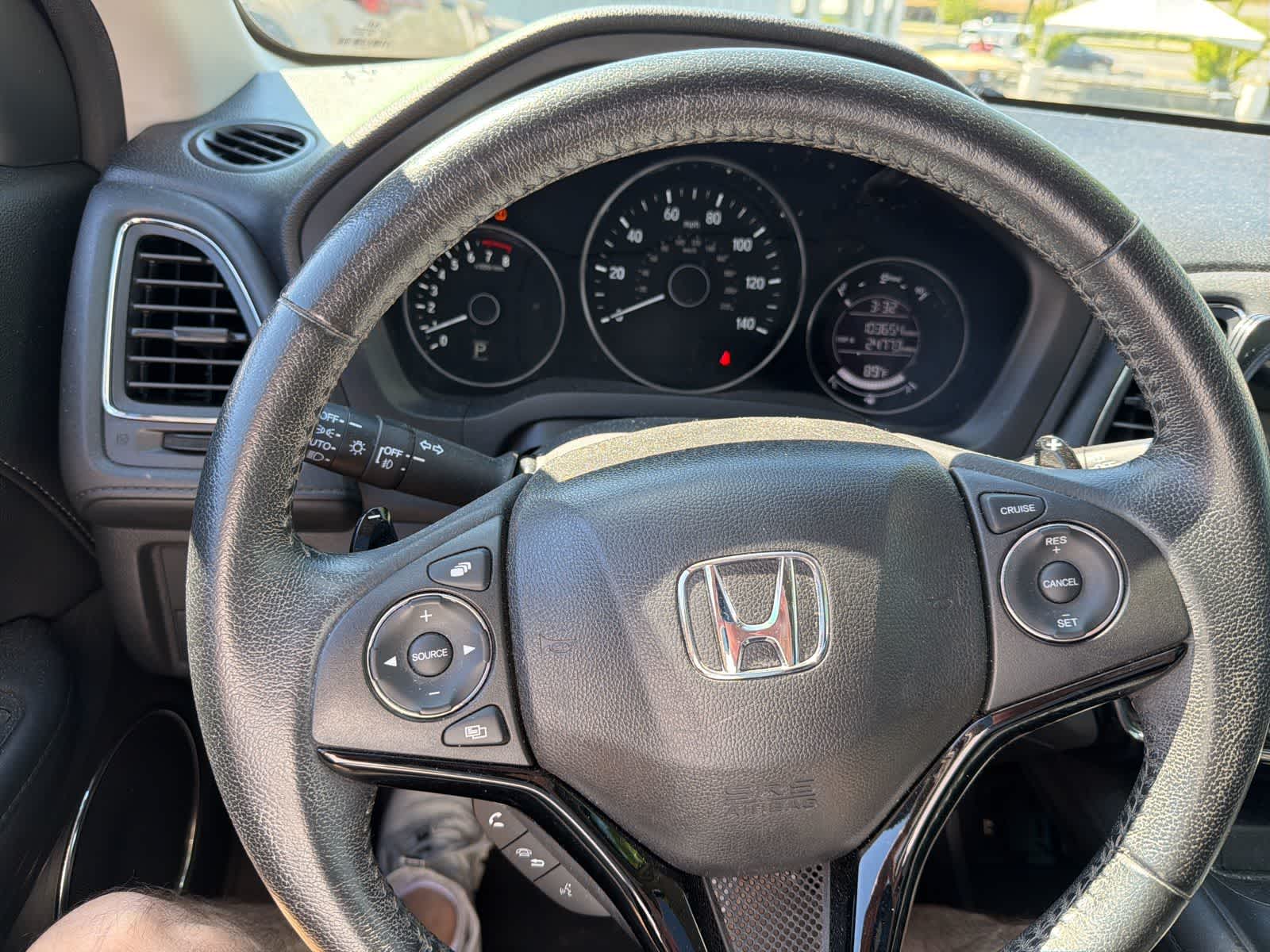 Thumbnail: 2016 Honda HR-V - 21