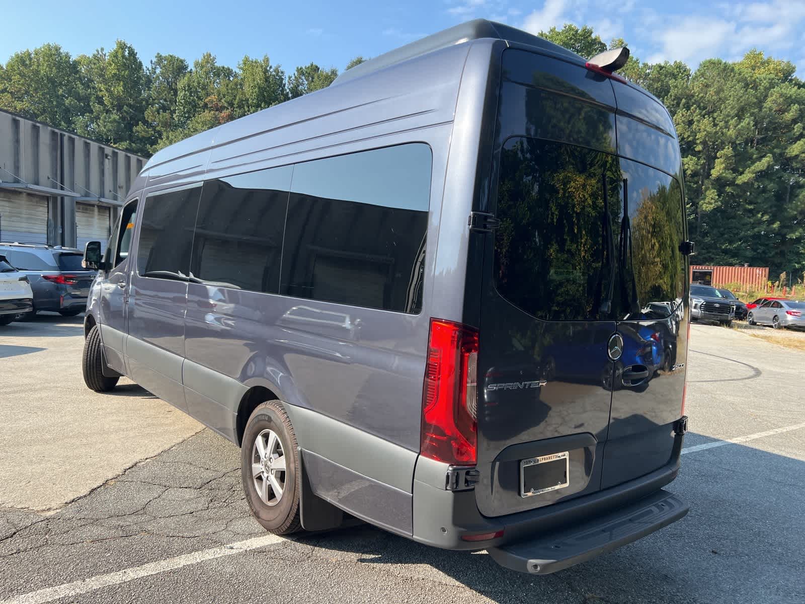 Thumbnail: 2025 Mercedes-Benz Sprinter - 7