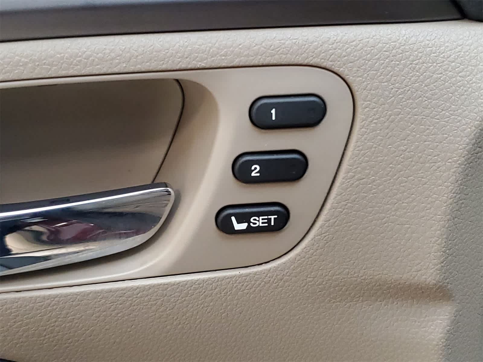 Thumbnail: 2022 Honda Pilot - 18