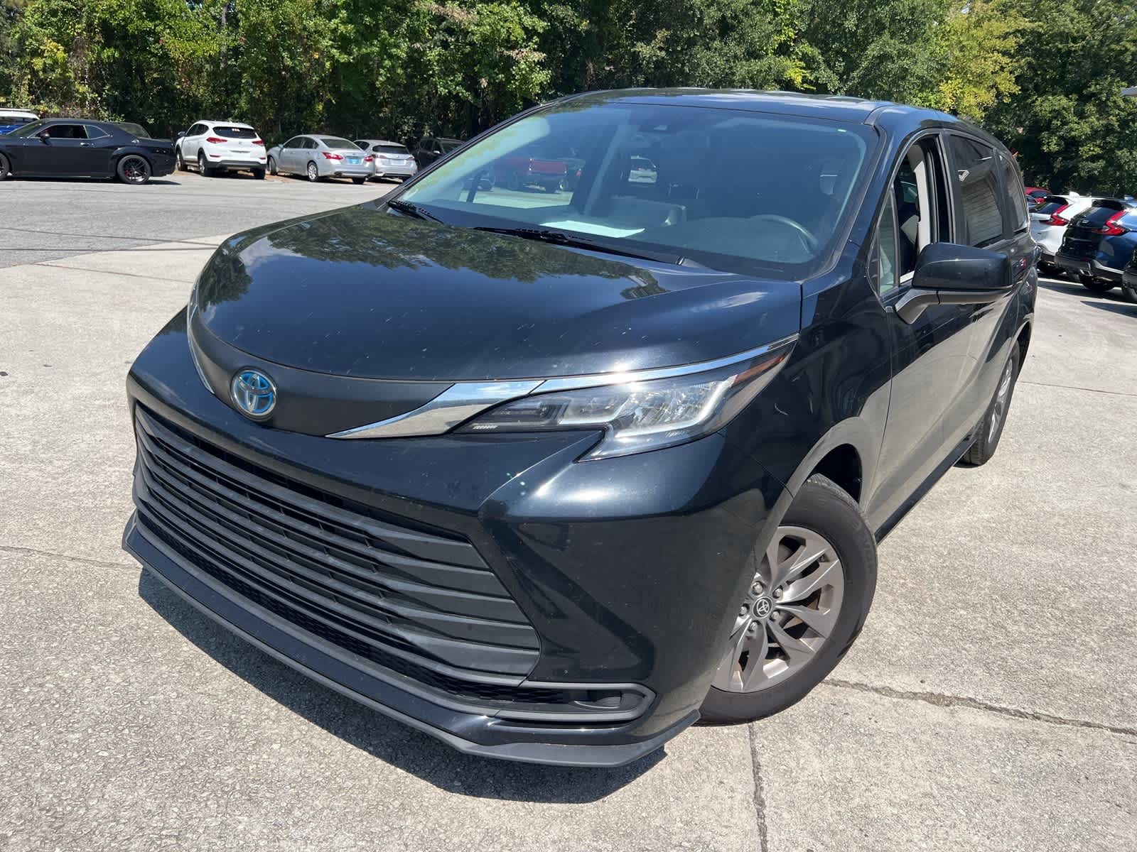 Thumbnail: 2023 Toyota Sienna - 1