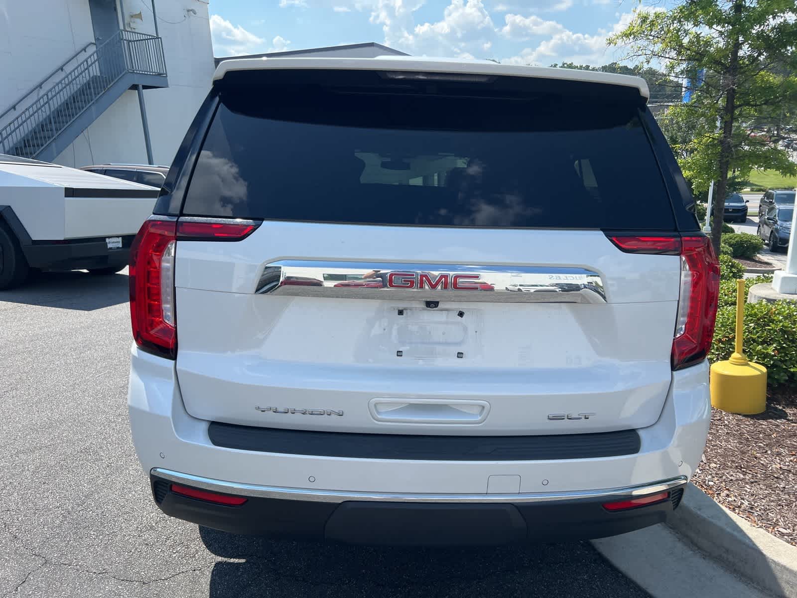 Thumbnail: 2021 GMC Yukon XL - 8