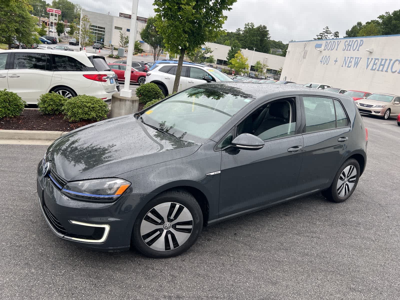 Thumbnail: 2015 Volkswagen e-Golf - 4