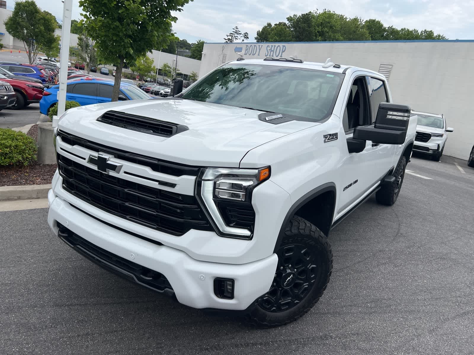 2024 Chevrolet Silverado 2500 LTZ 3