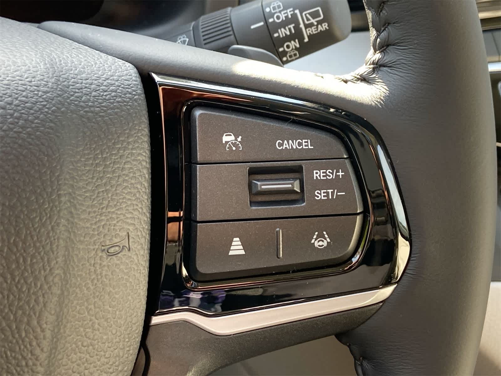 Thumbnail: 2025 Honda Odyssey - 23