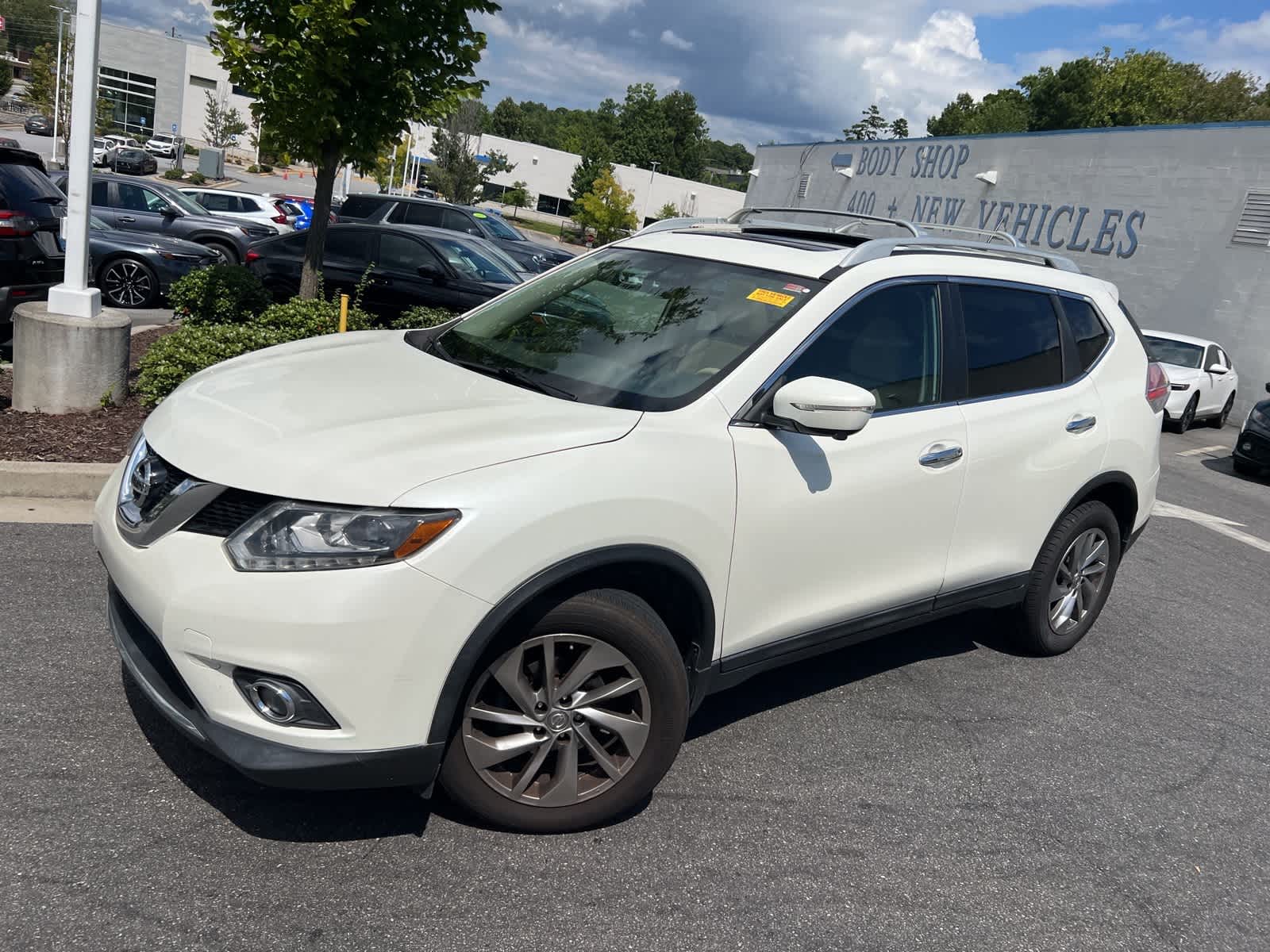 Thumbnail: 2015 Nissan Rogue - 4