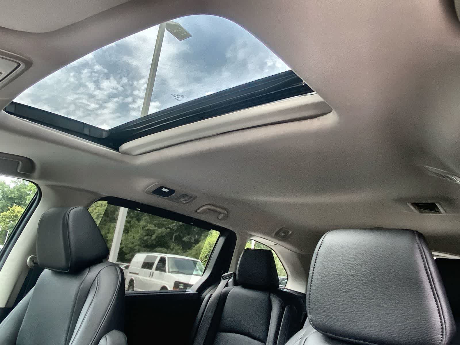 Thumbnail: 2026 Honda Odyssey - 14