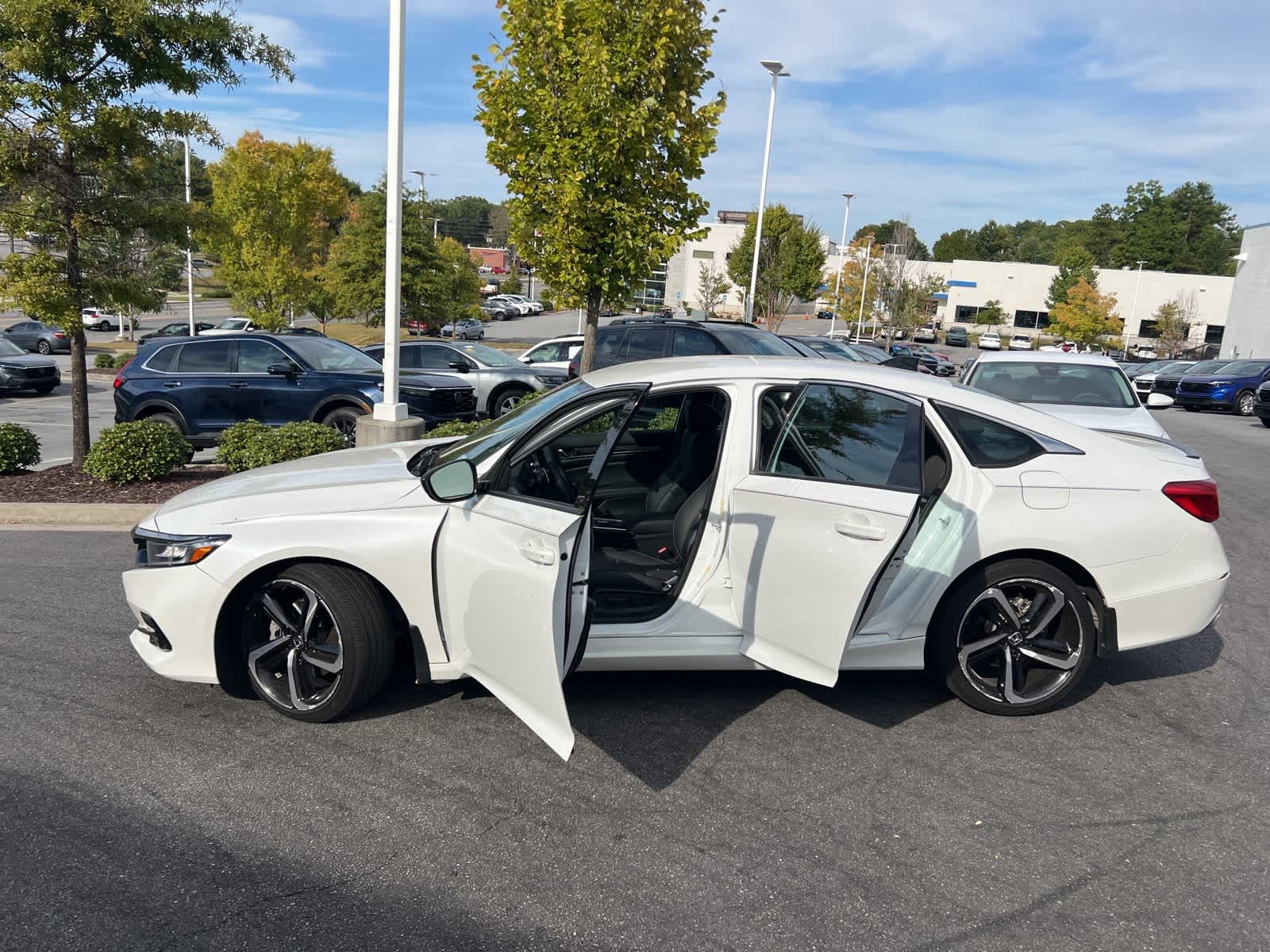 Thumbnail: 2022 Honda Accord - 17