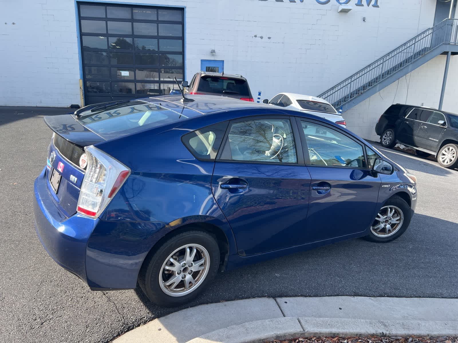 Thumbnail: 2011 Toyota Prius - 11