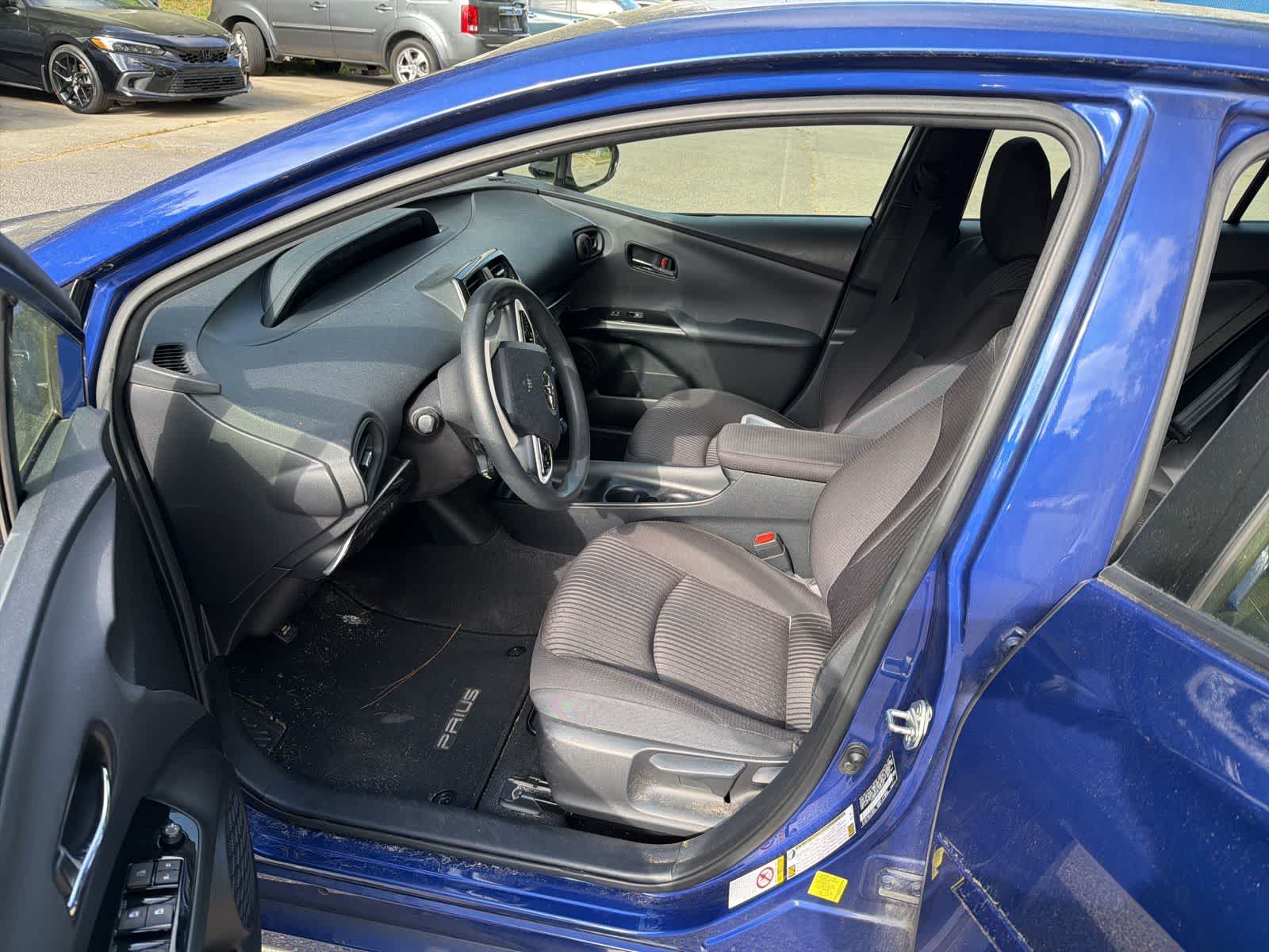 Thumbnail: 2018 Toyota Prius - 16