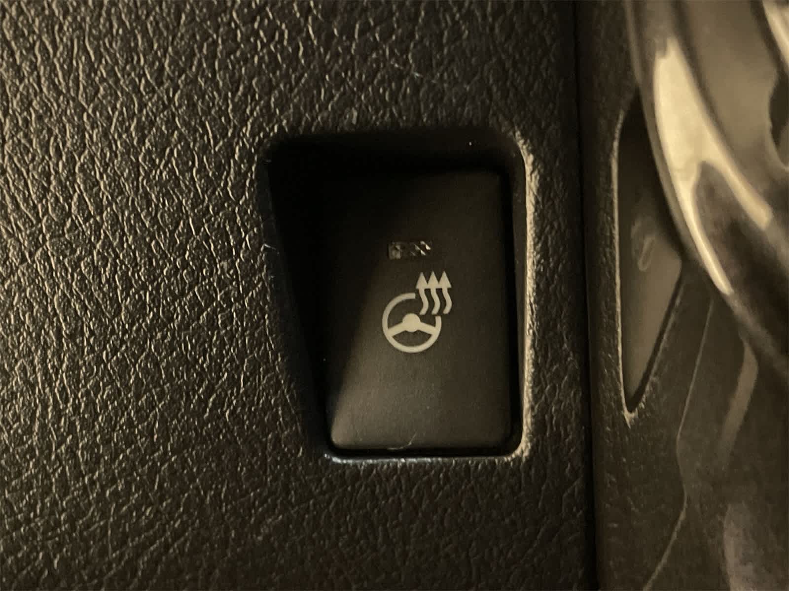 Thumbnail: 2023 Toyota 4Runner - 32