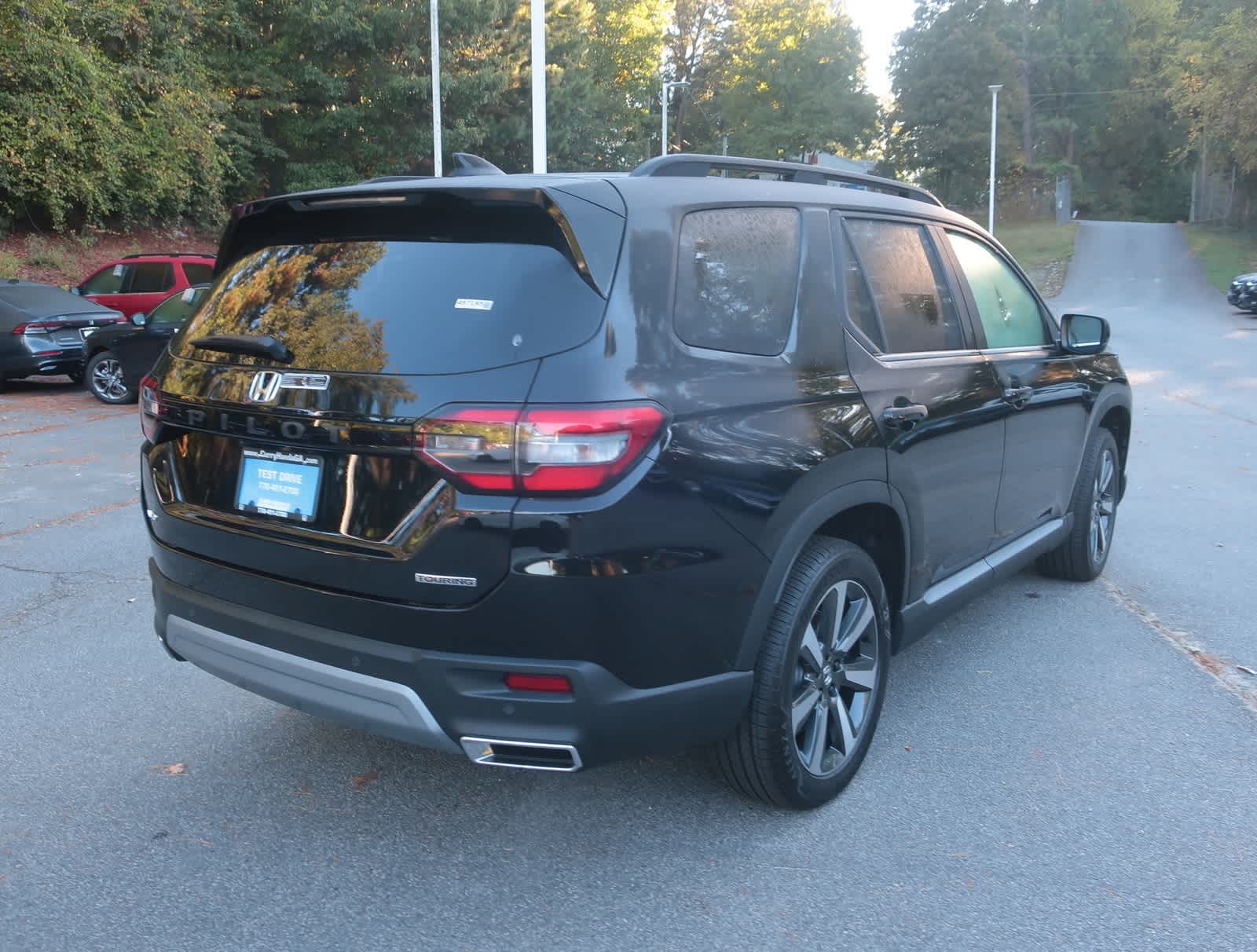 2025 Honda Pilot Touring photo 4