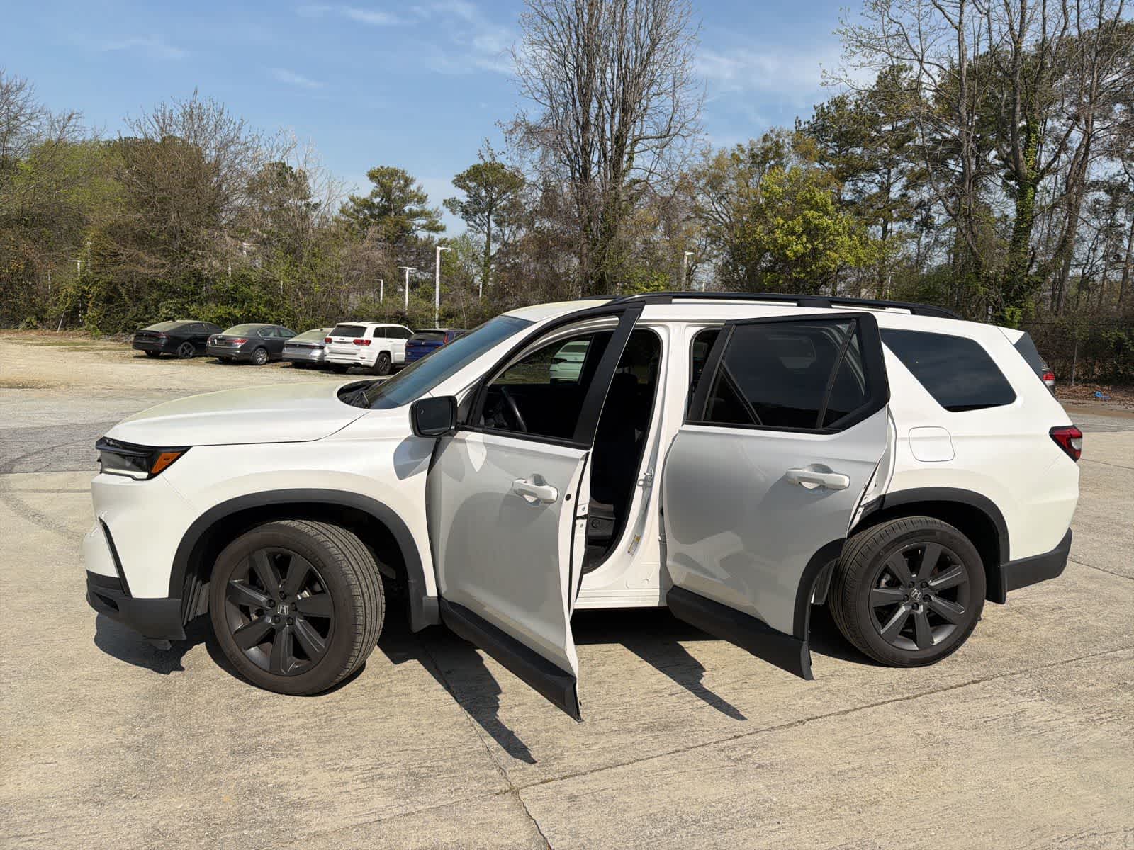 Thumbnail: 2025 Honda Pilot - 16