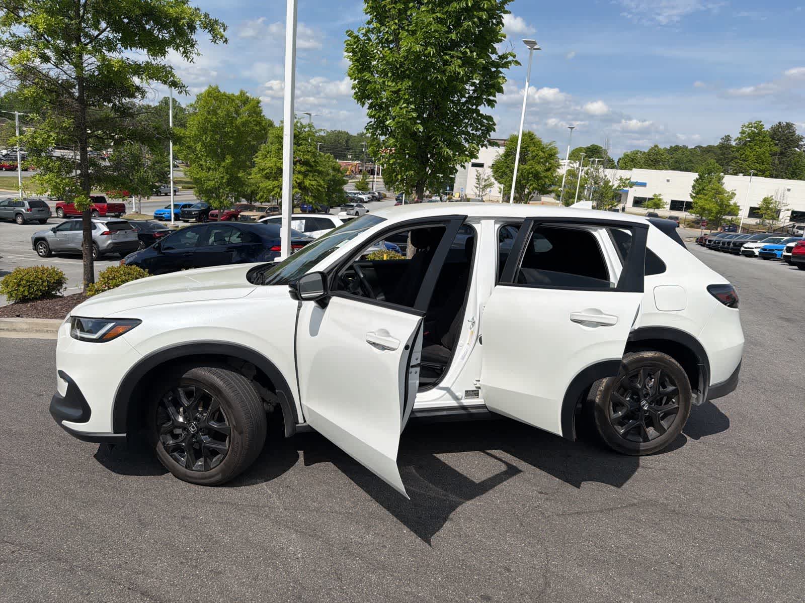 Thumbnail: 2025 Honda HR-V - 17