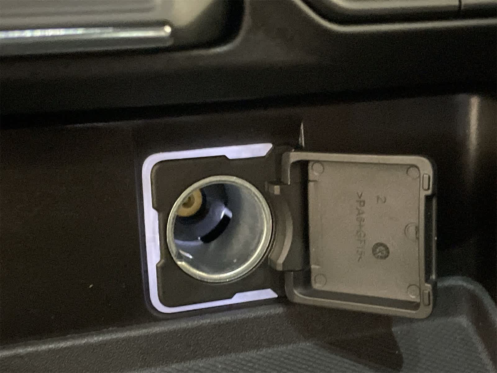 Thumbnail: 2021 Chevrolet Tahoe - 31