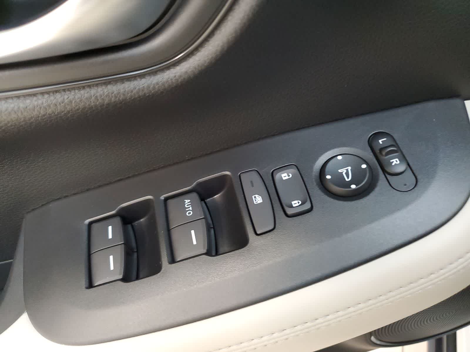 Thumbnail: 2026 Honda HR-V - 15