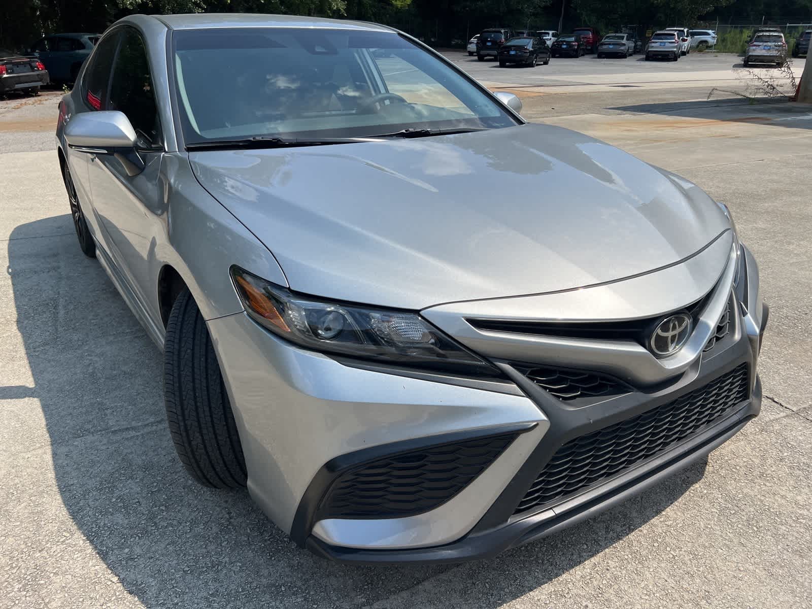 Thumbnail: 2022 Toyota Camry - 15