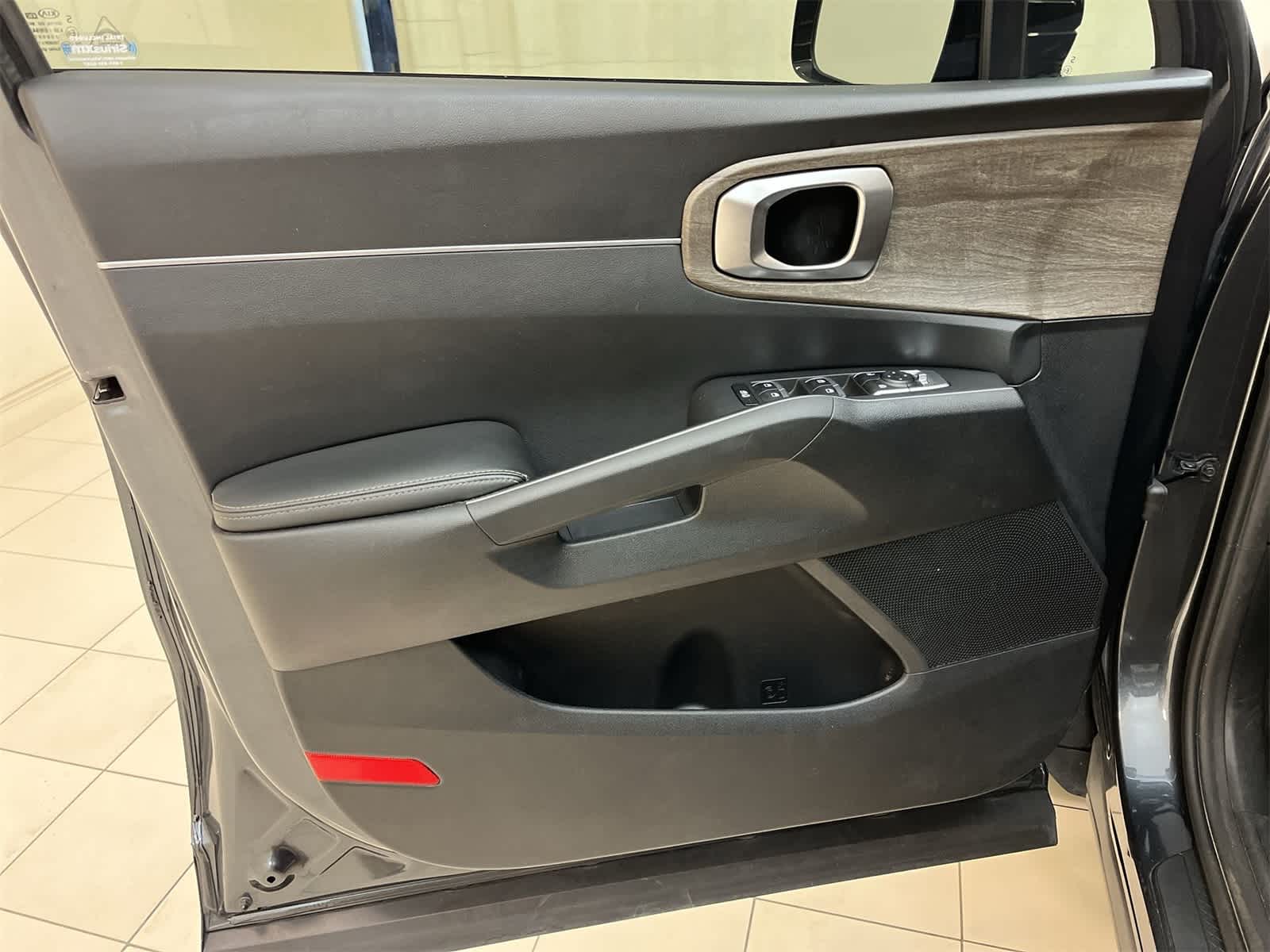 Thumbnail: 2021 Kia Sorento - 16