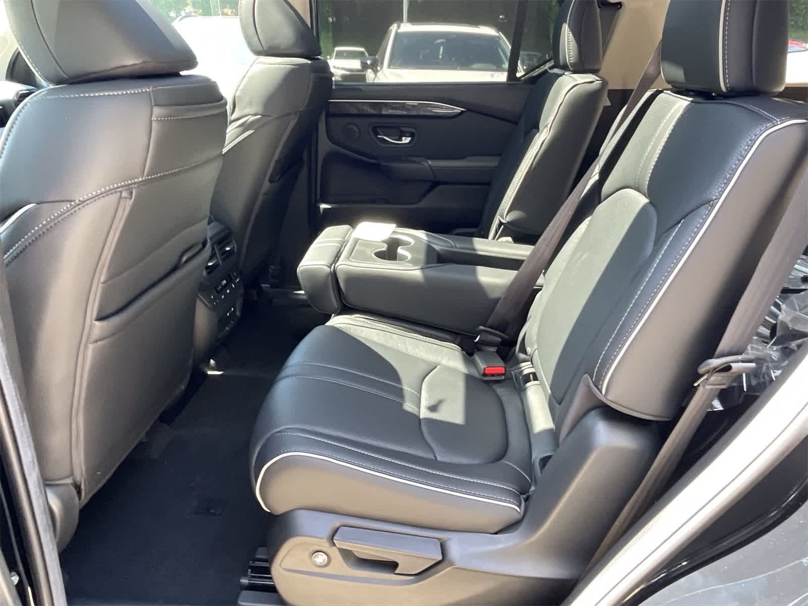 Thumbnail: 2025 Honda Pilot - 10