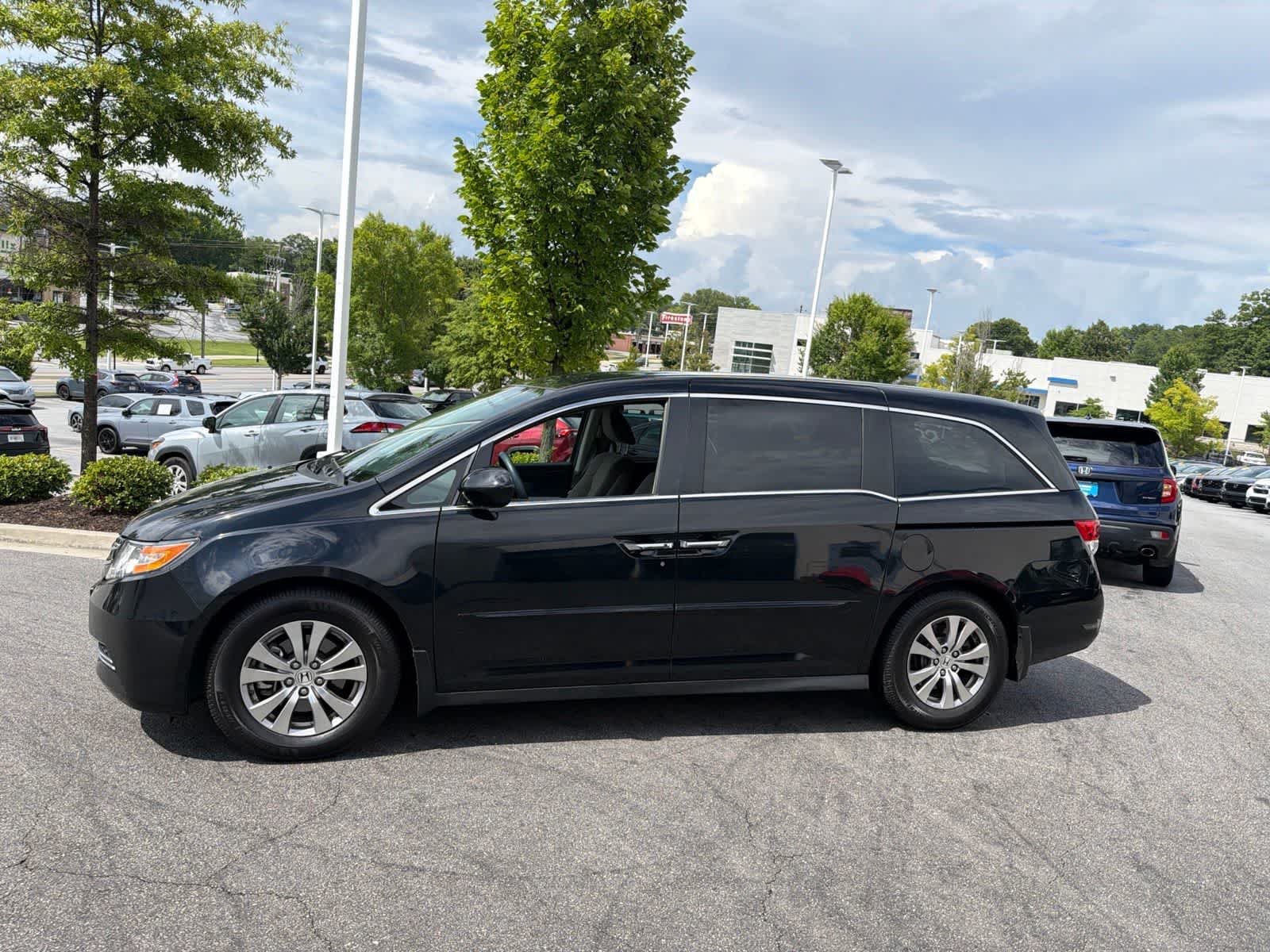 Thumbnail: 2016 Honda Odyssey - 6