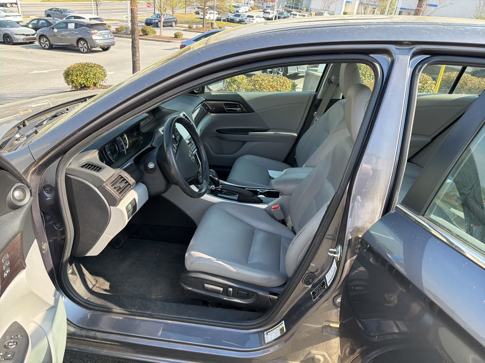 Thumbnail: 2017 Honda Accord - 16