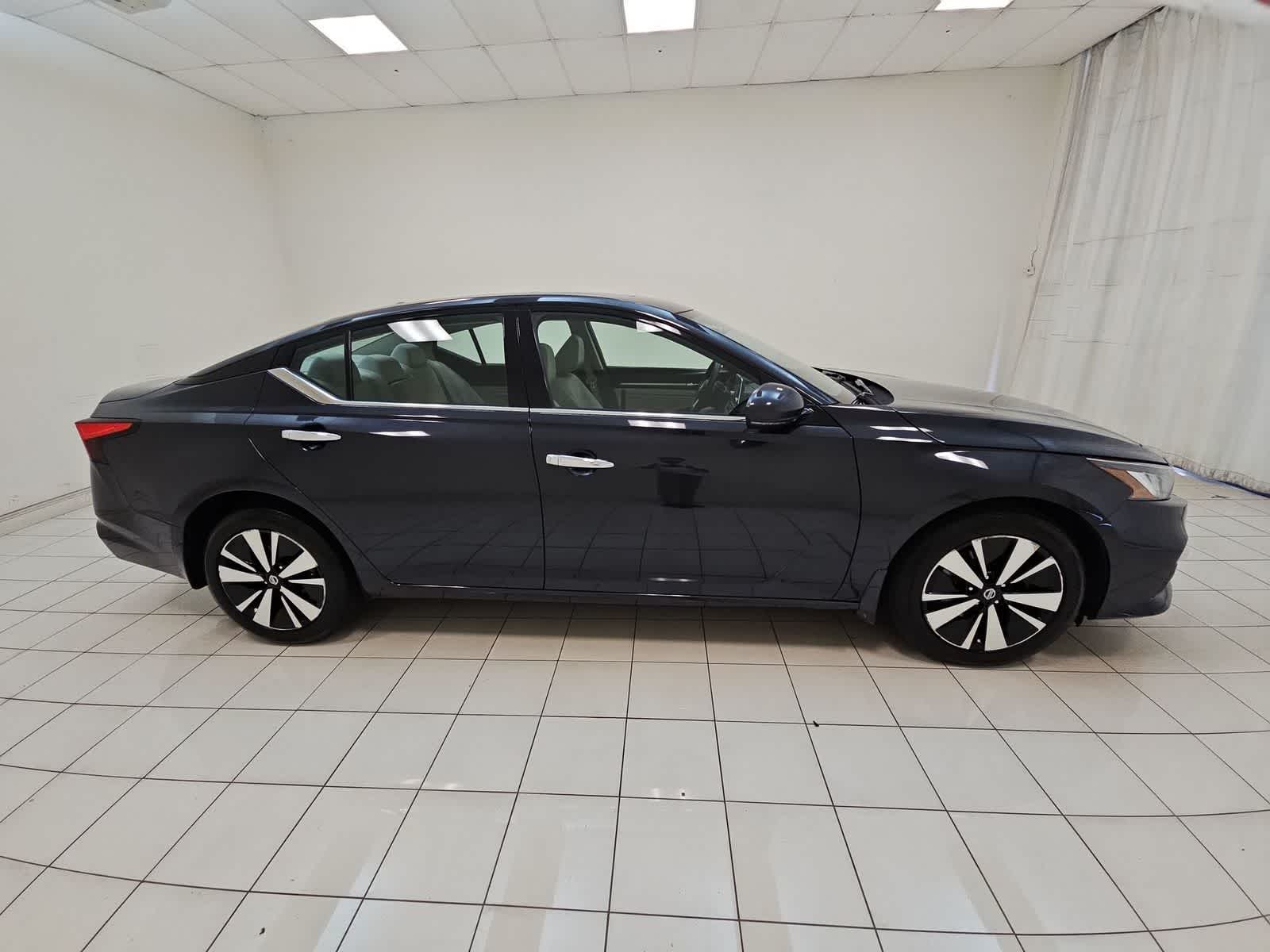 2019 Nissan Altima SV - Photo 25
