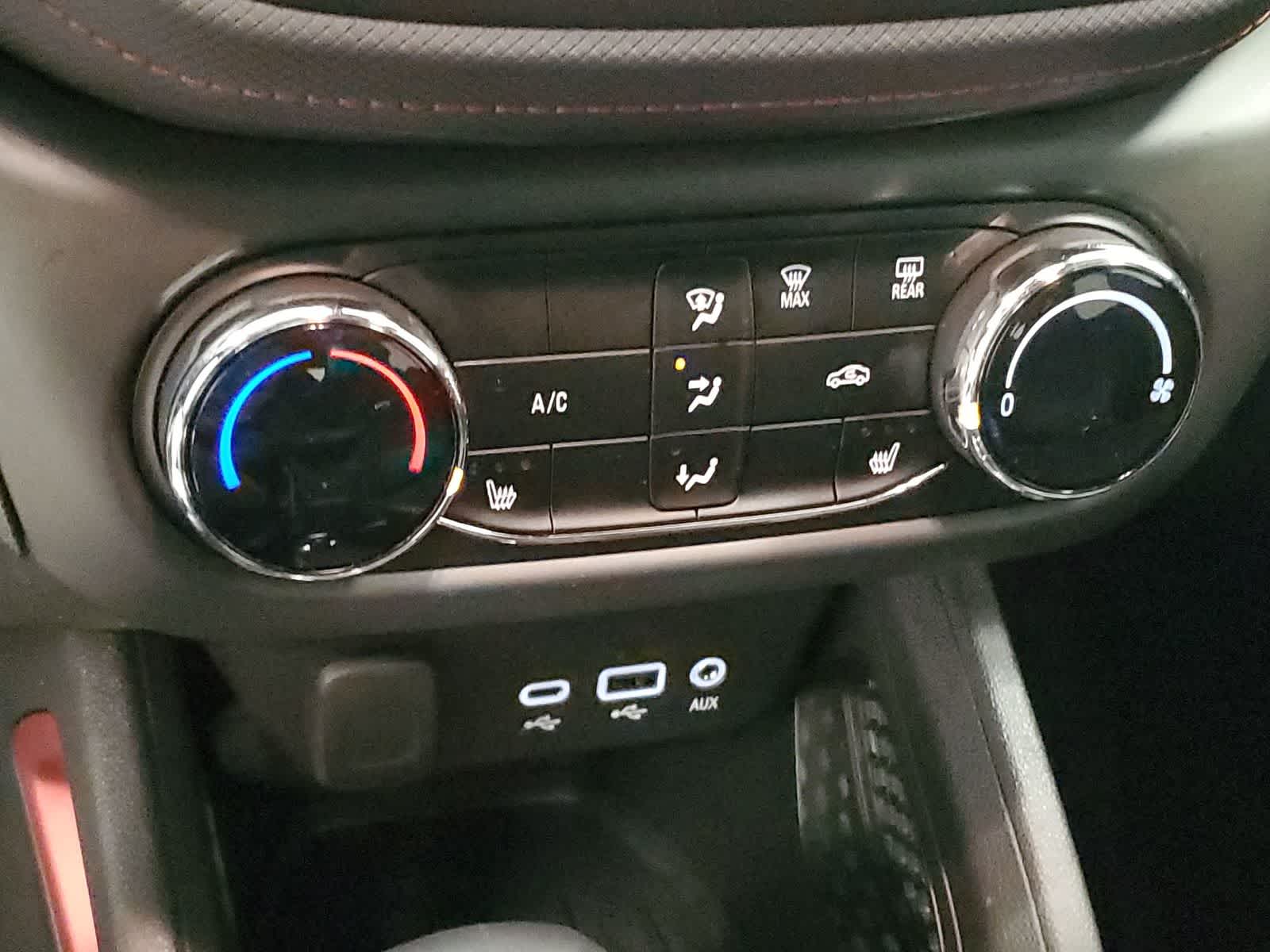 Thumbnail: 2022 Chevrolet TrailBlazer - 29