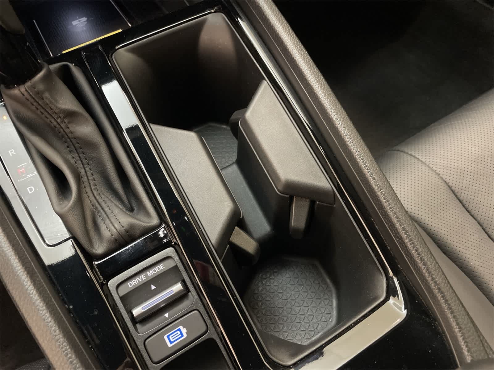 Thumbnail: 2025 Honda Accord - 10