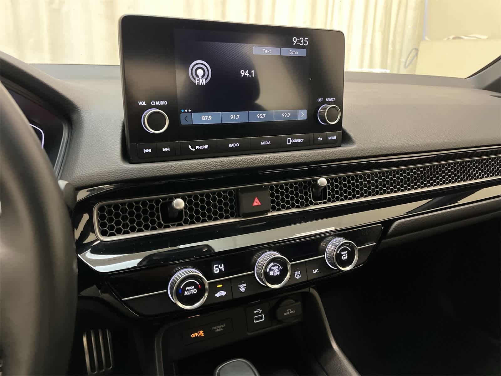 Thumbnail: 2022 Honda Civic - 4