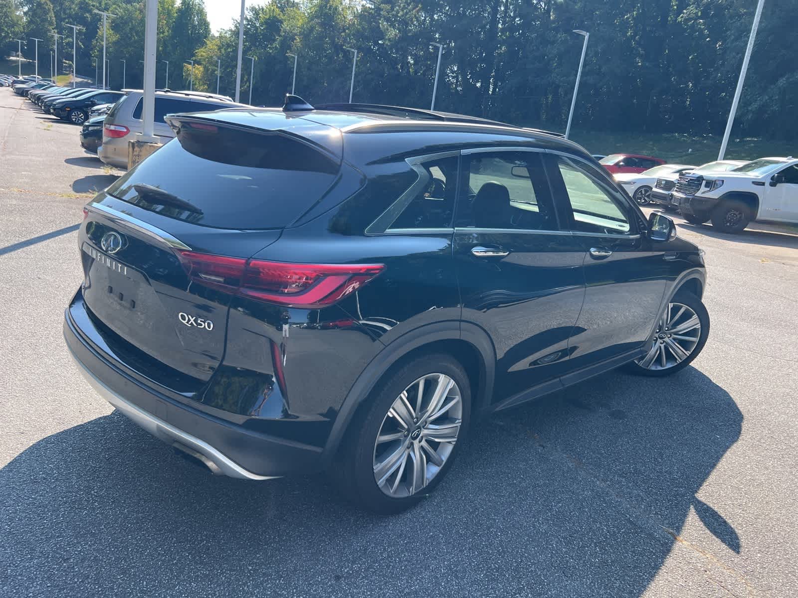 Thumbnail: 2021 INFINITI QX50 - 10
