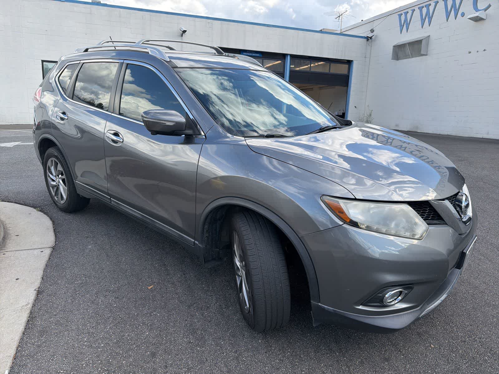 Thumbnail: 2015 Nissan Rogue - 12