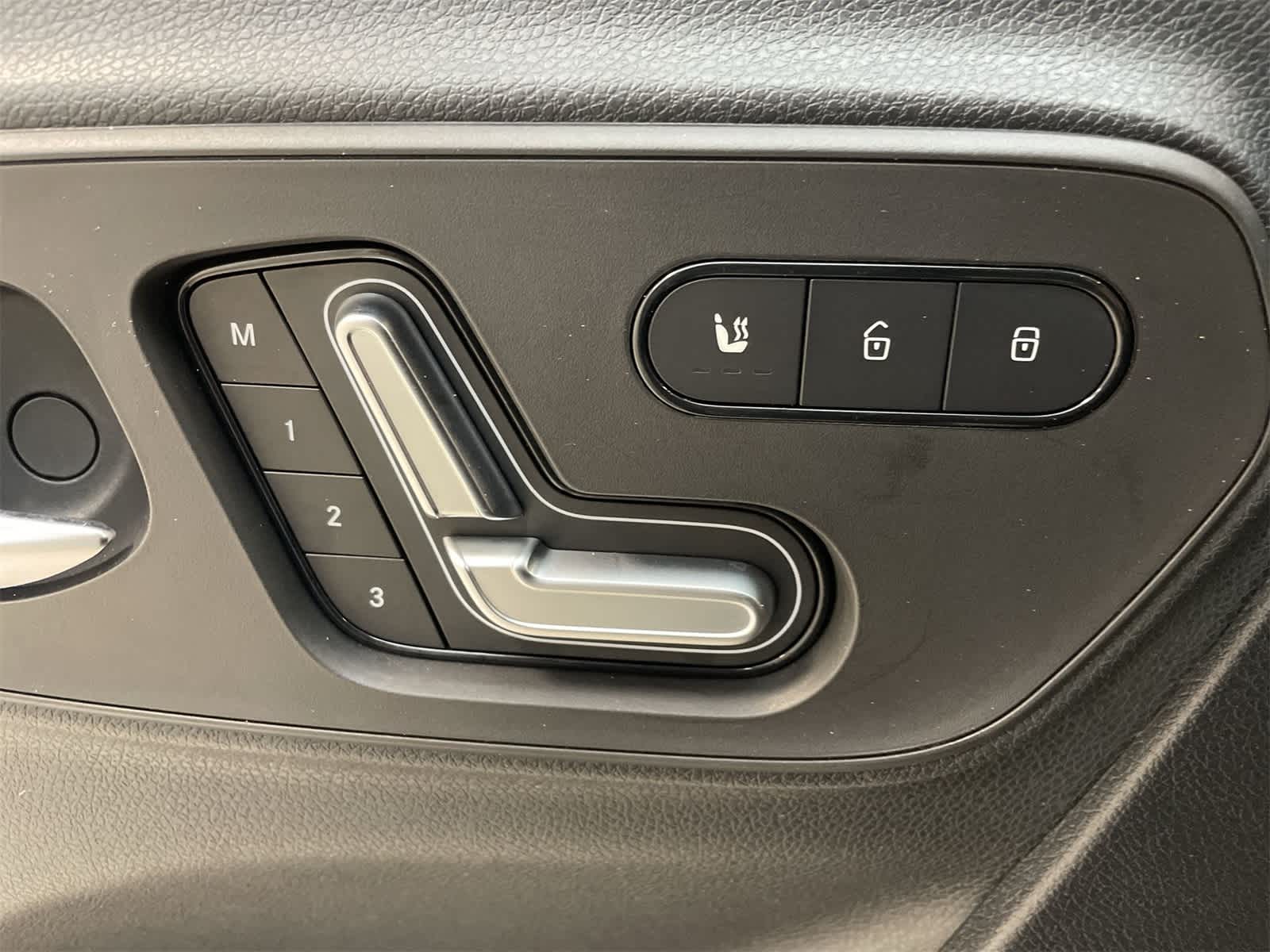 Thumbnail: 2024 Mercedes-Benz Sprinter - 15