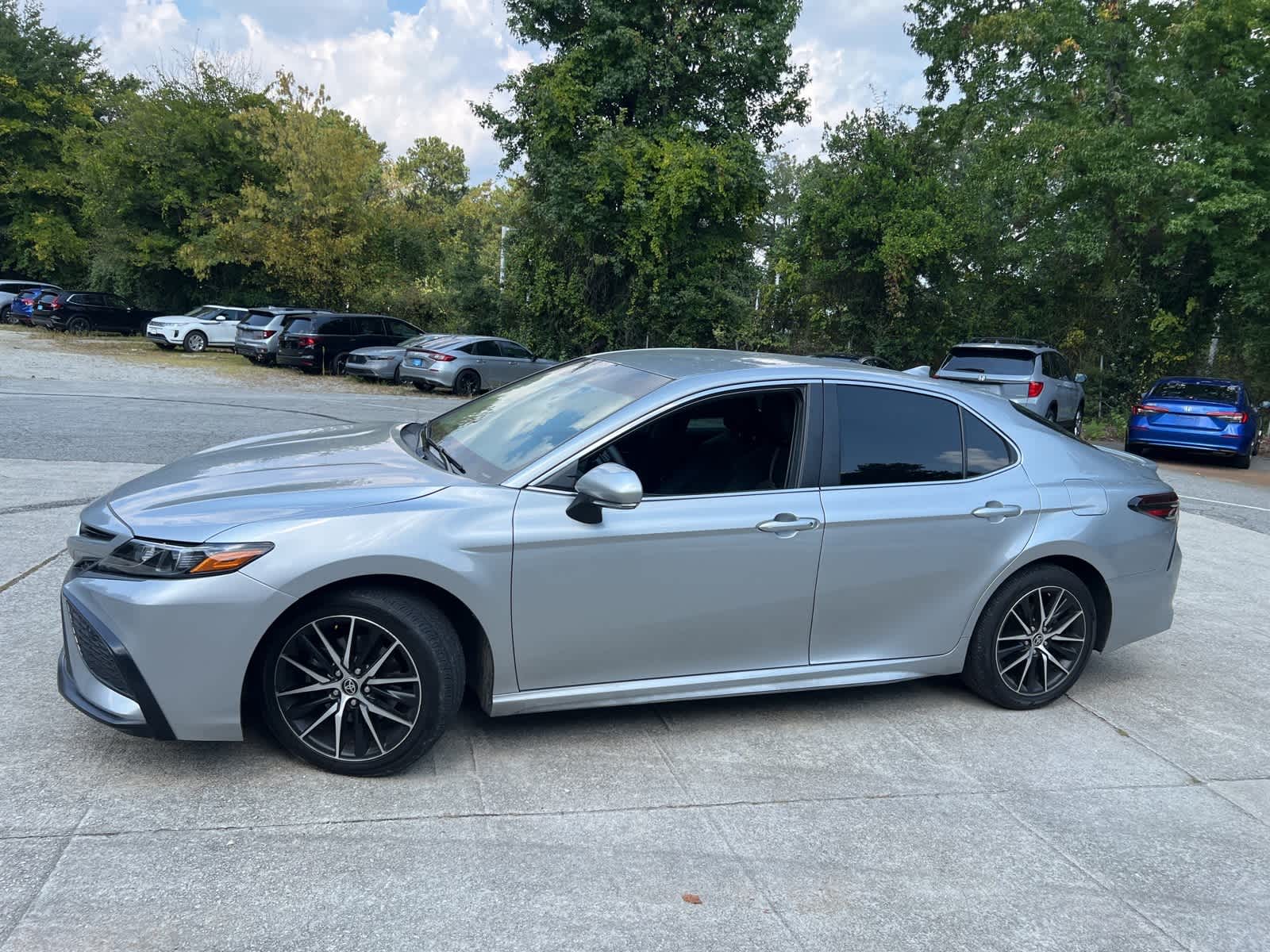 Thumbnail: 2022 Toyota Camry - 6