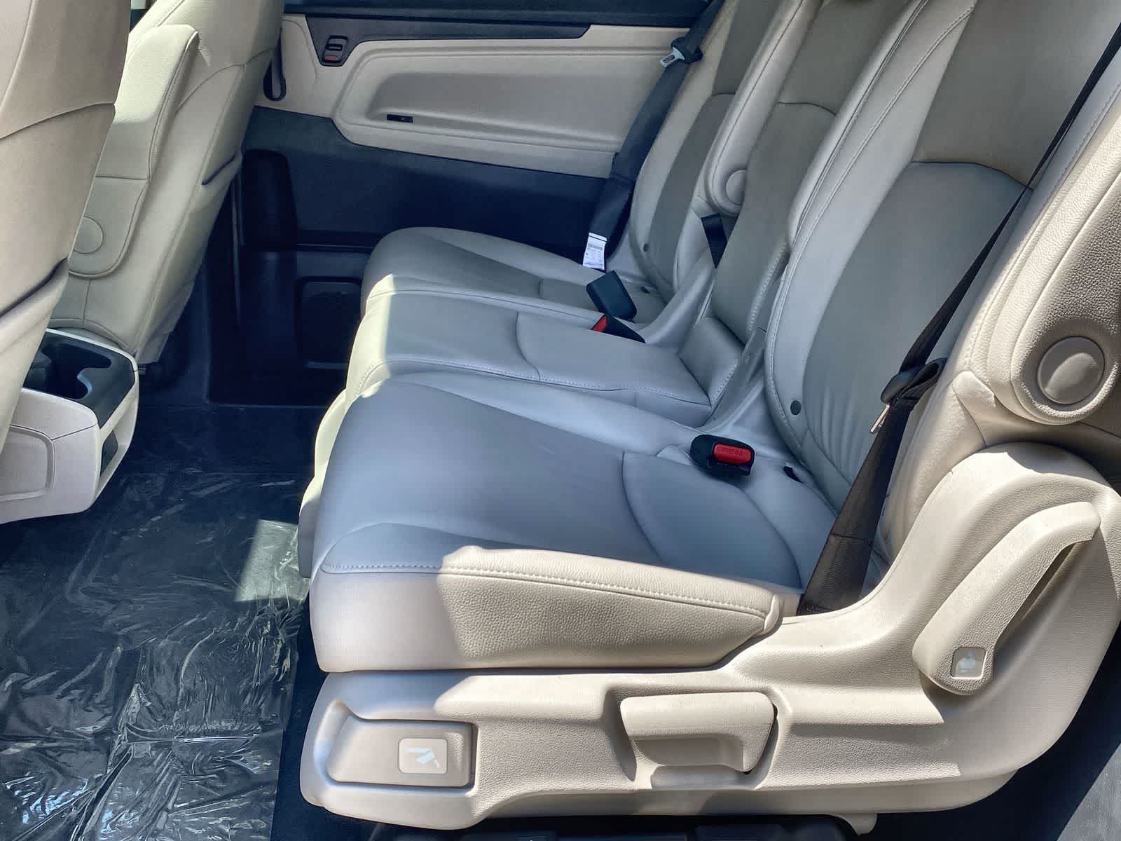 Thumbnail: 2026 Honda Odyssey - 11