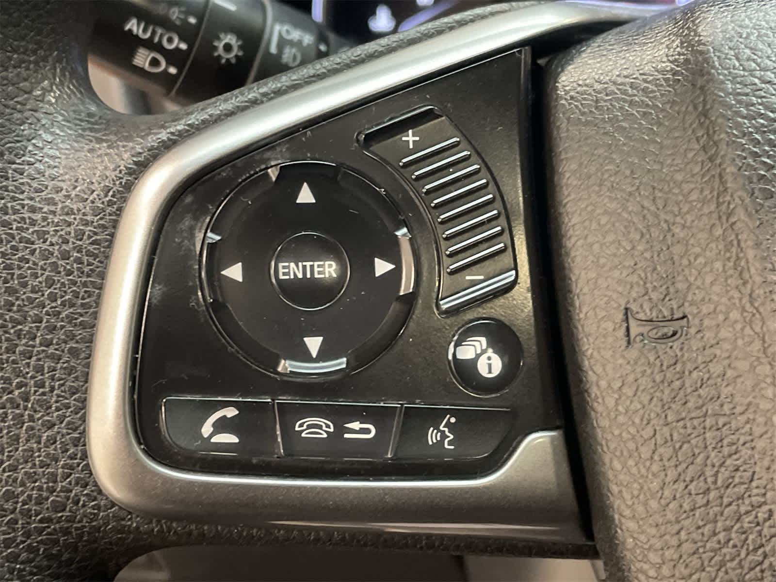 Thumbnail: 2018 Honda CR-V - 12