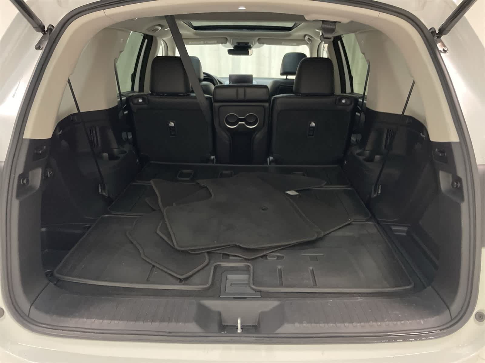 2023 Honda Pilot Elite 23