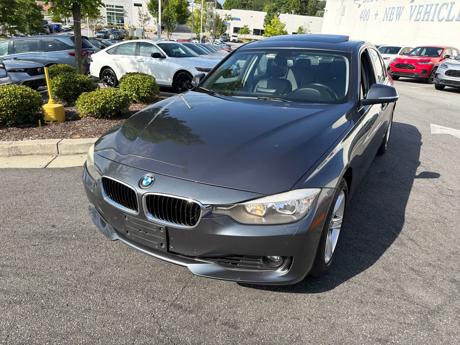 Thumbnail: 2013 BMW 3 Series - 4
