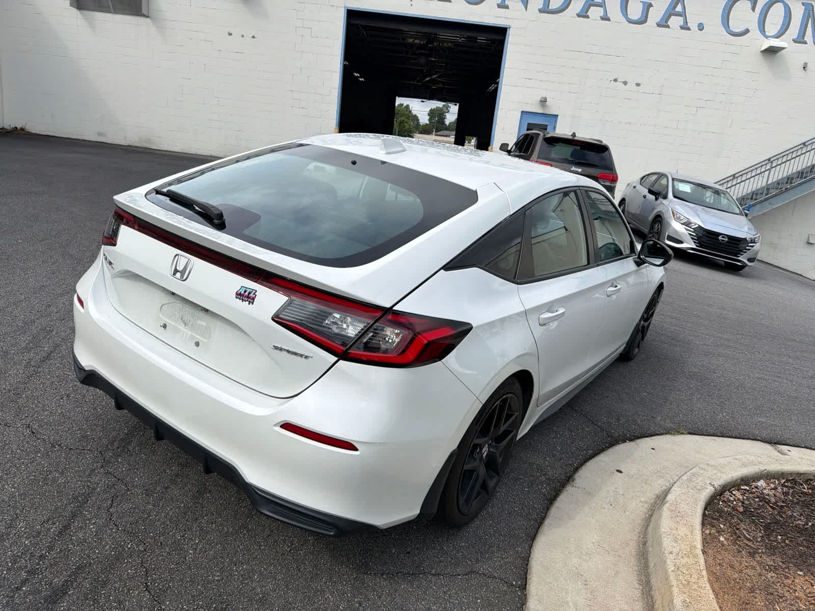 Thumbnail: 2022 Honda Civic - 10