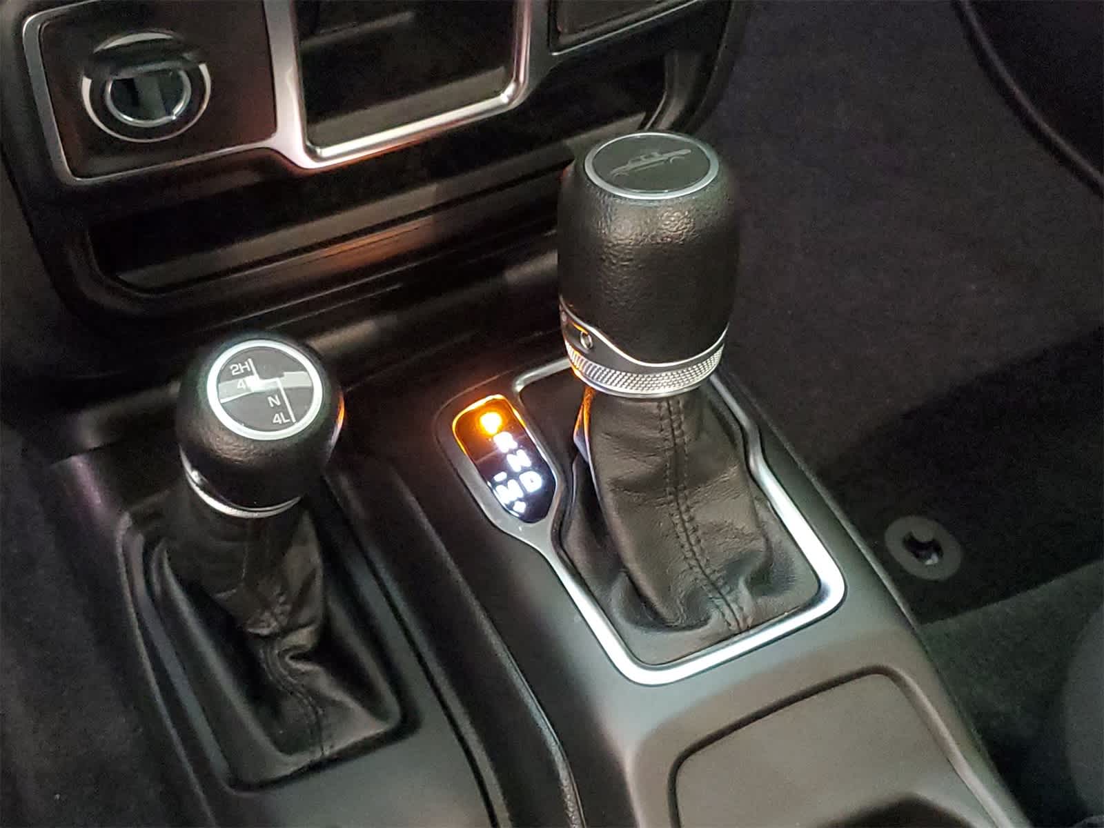 Thumbnail: 2023 Jeep Gladiator - 7