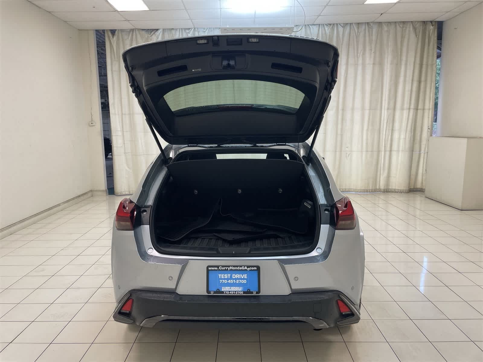 Thumbnail: 2025 Lexus UX - 22