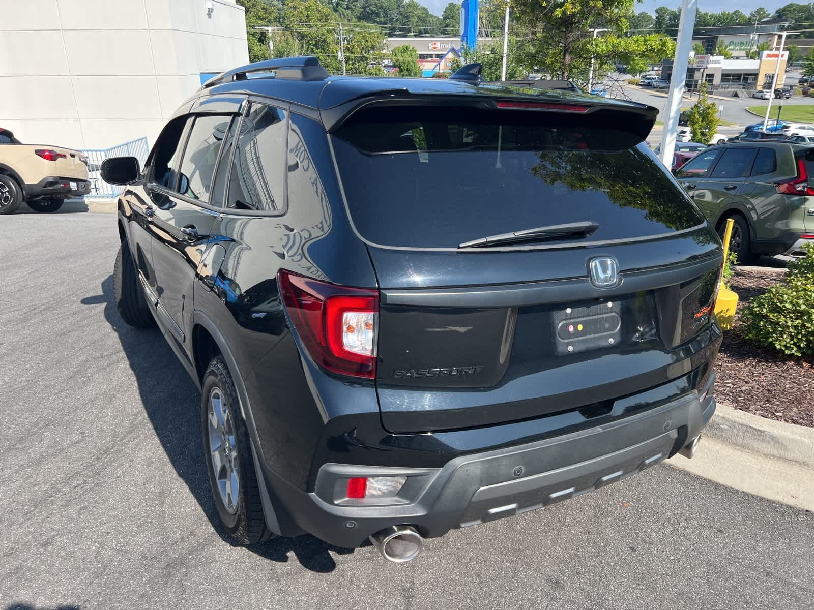 Thumbnail: 2022 Honda Passport - 8