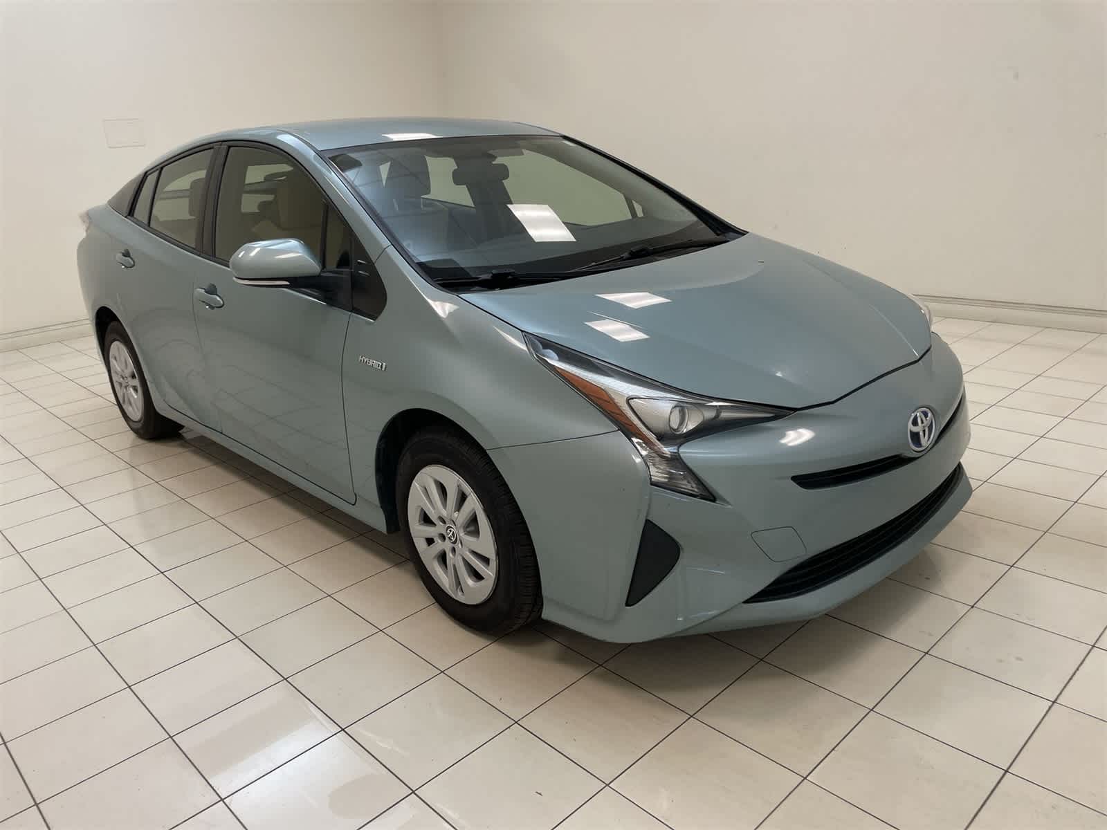 Thumbnail: 2016 Toyota Prius - 22