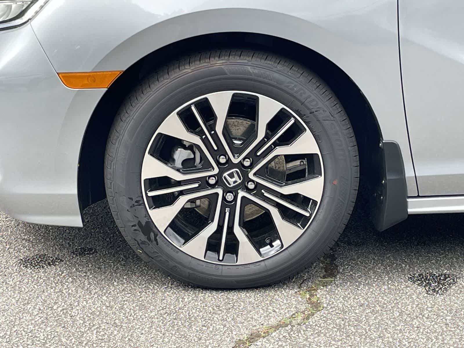 Thumbnail: 2026 Honda Odyssey - 7