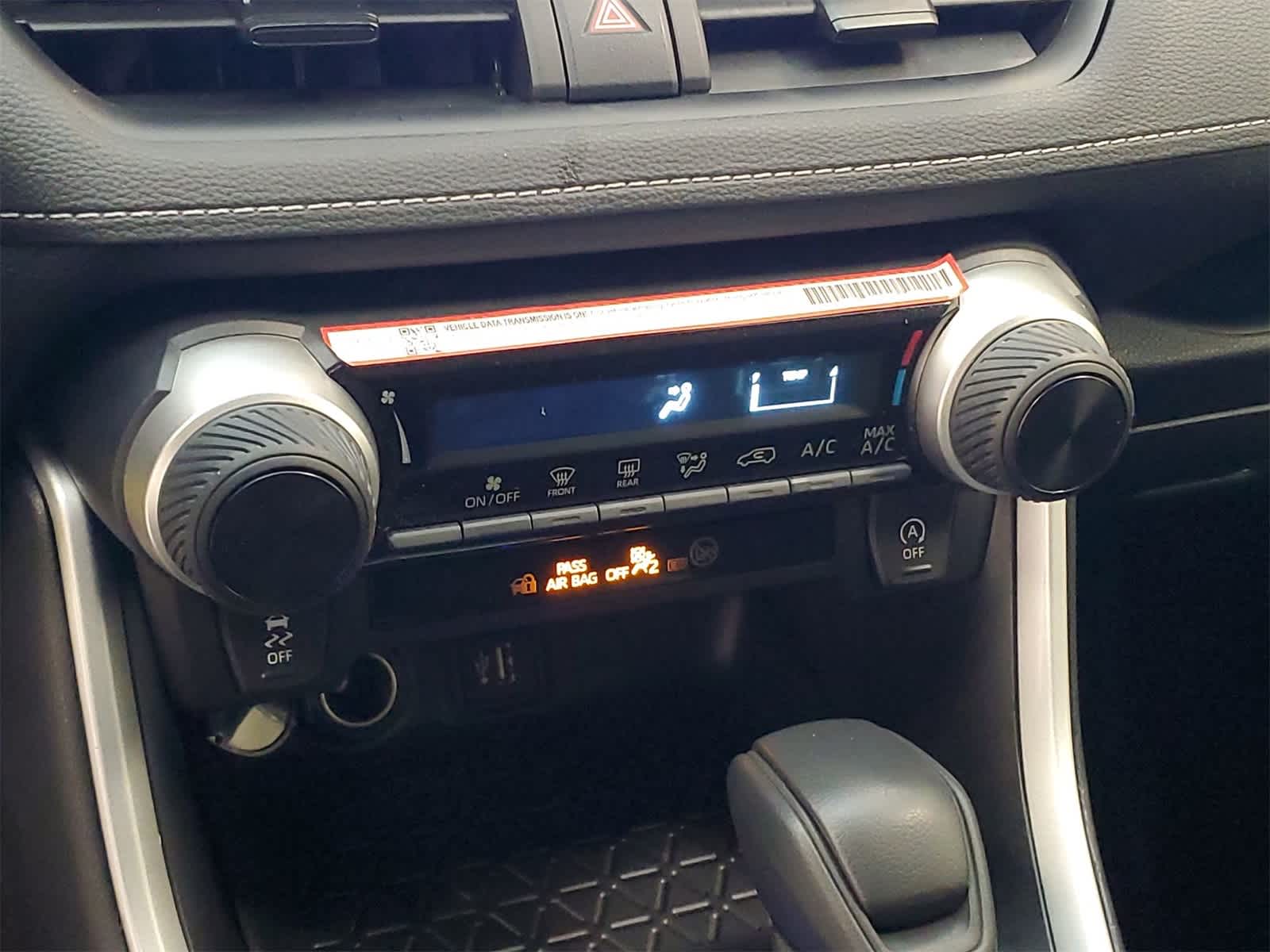 Thumbnail: 2025 Toyota RAV4 - 27