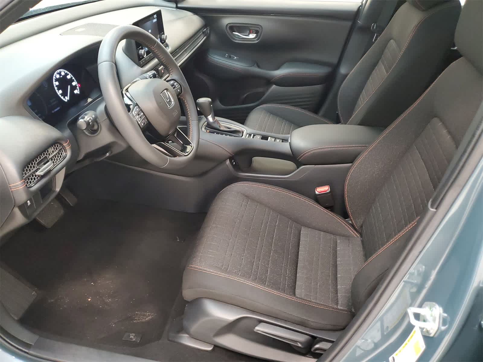 Thumbnail: 2025 Honda HR-V - 17