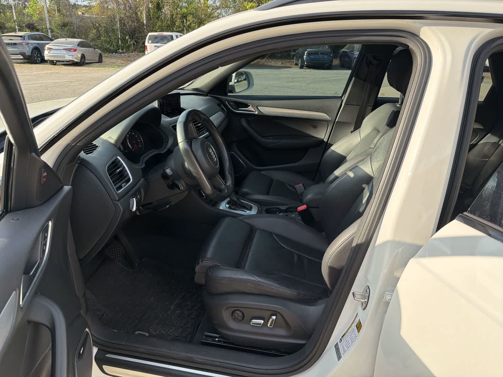 Thumbnail: 2018 Audi Q3 - 16