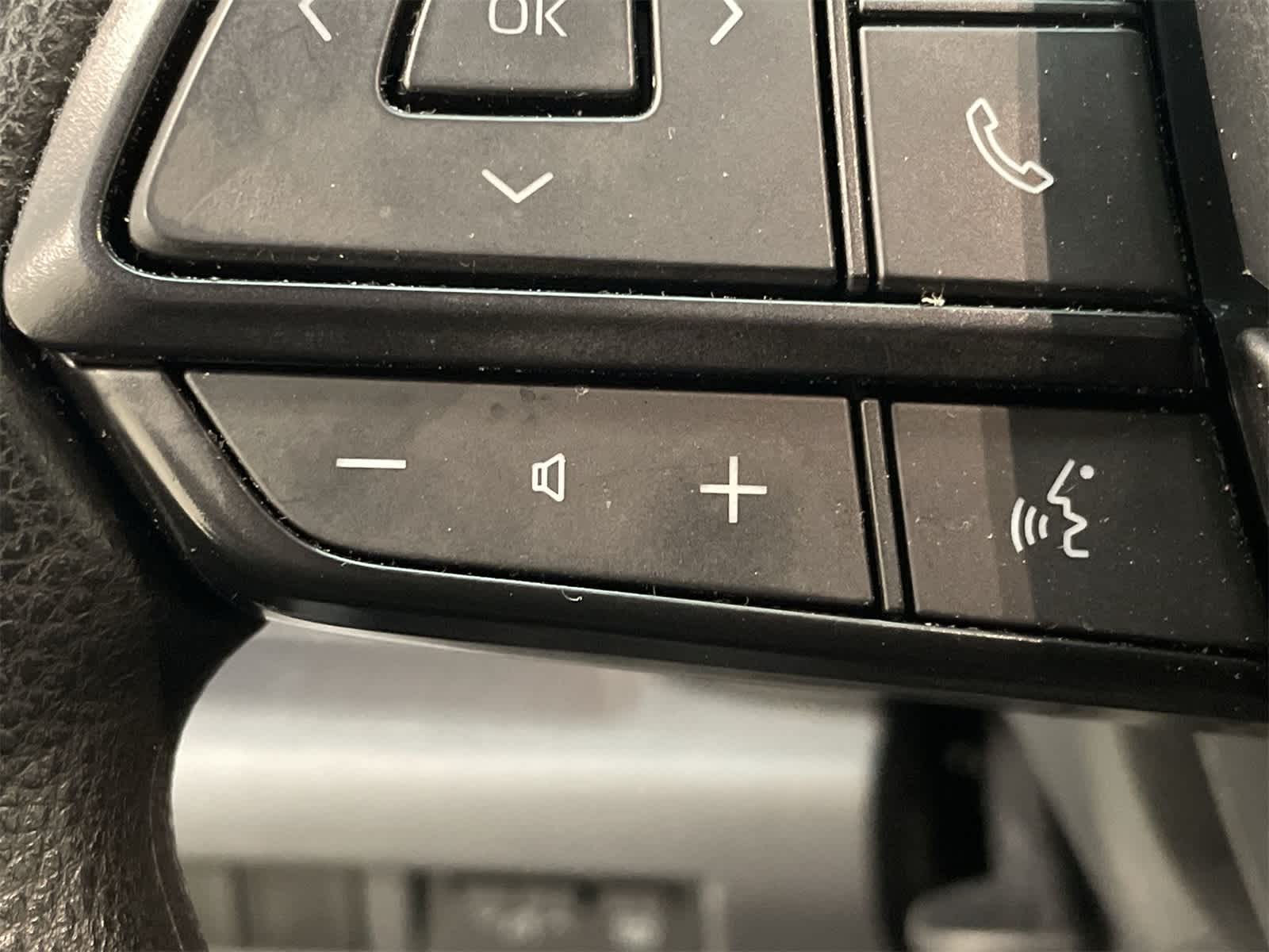 Thumbnail: 2023 Toyota Sienna - 29