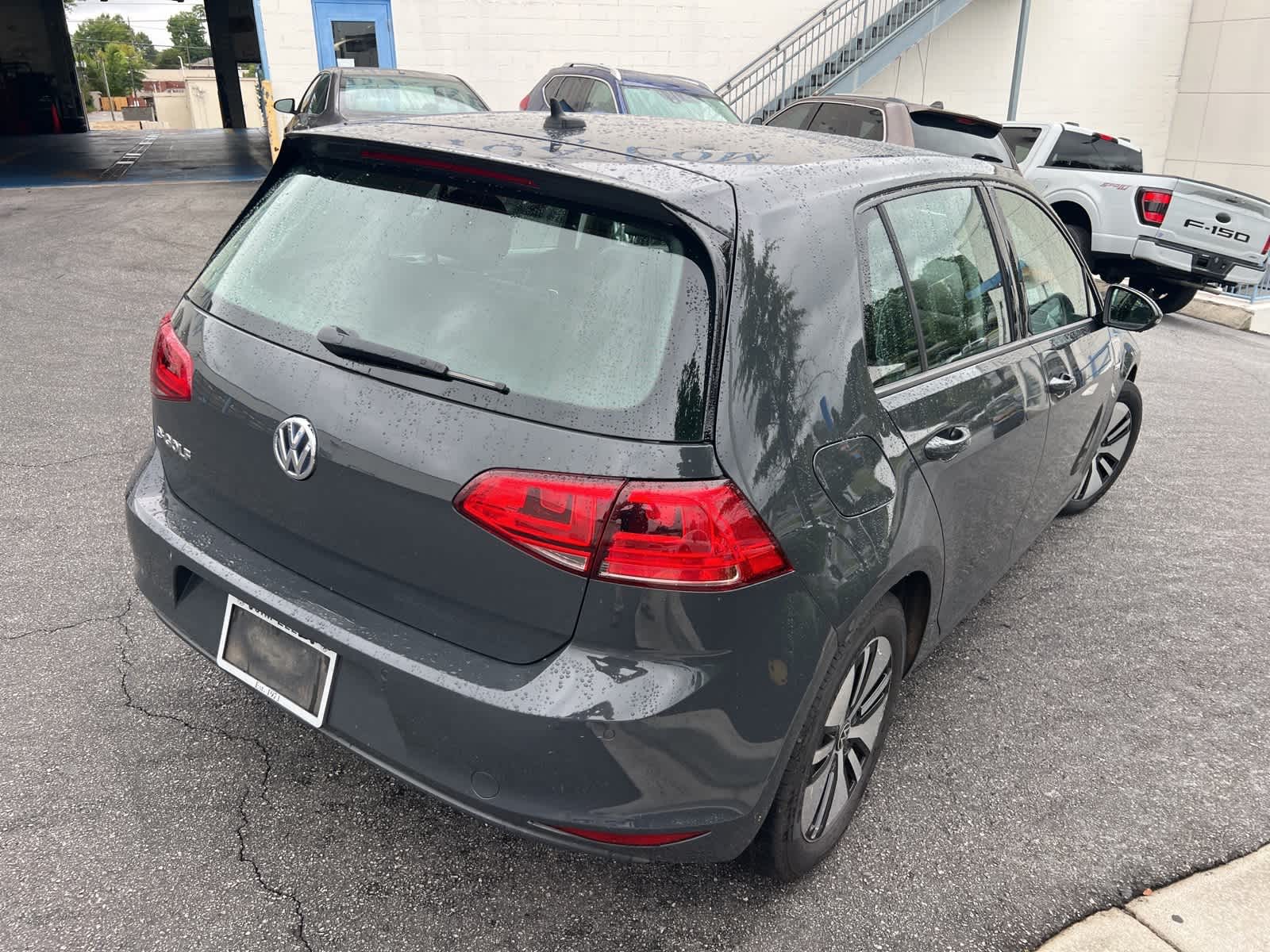 Thumbnail: 2015 Volkswagen e-Golf - 10